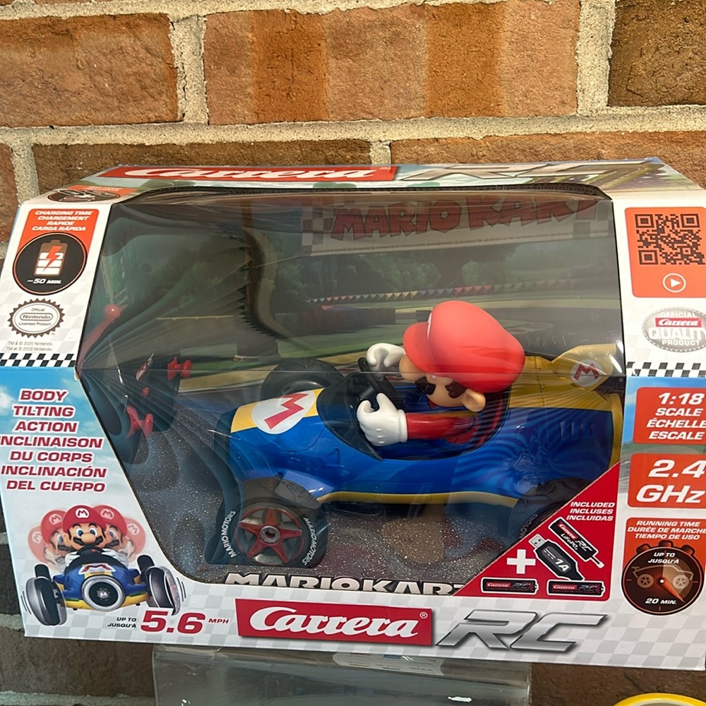 New Carrera Remote Control RC Car Mario Kart - Mach 8 Mario 1:18 Scale 2.4GHZ